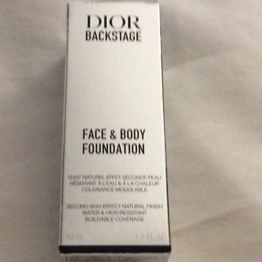 Christian Dior foundation - Picture 2 of 4